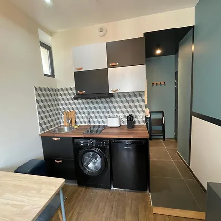 Apartment Furnished Downtown Aix Les Bains 202 *
